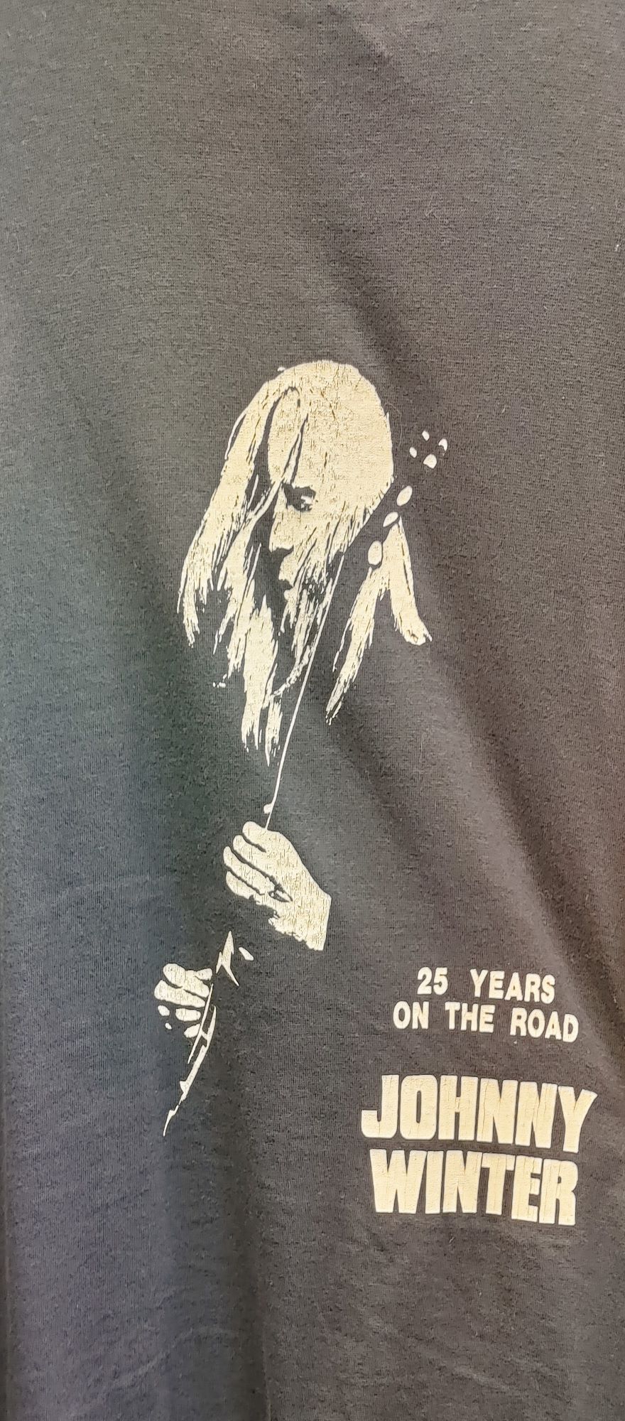 WINTER, Johnny – VINTAGE “25 Years On The Road” T-SHIRT 1990's XL