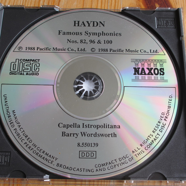 Joseph Haydn, Capella Istropolitana, Barry Wordsworth - Famous Symphonies, Vol 1 (No.100 'Military' / No.82 'The Bear' / No.96 'The Miracle') (CD, Album) (Near Mint (NM or M-)) - Image 3