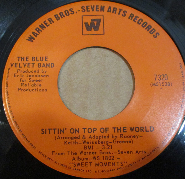 The Blue Velvet Band - Hitch-Hiker / Sittin' On Top Of The World (7", Single) (Very Good (VG)) - Image 2