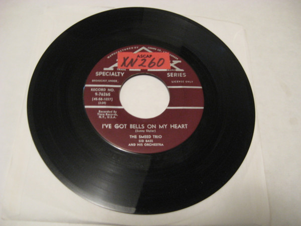 The Smeed Trio, Sid Bass And His Orchestra - I've Got Bells On My Heart / Echoes Of Love (7", Single) (Very Good (VG))