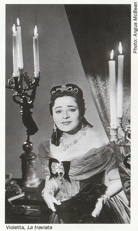 Victoria De Los Angeles – Gioacchino Rossini • Charles Gounod • Giuseppe Verdi • Giacomo Puccini • Pietro Mascagni • Ruggiero Leoncavallo • Alfredo Catalani • Jules Massenet • Georges Bizet • Gerónimo Giménez • Manuel Fernández Caballero • Francisco Asenj - Diva (CD, Comp, Mono, RM) (Near Mint (NM or M-)) - Image 4