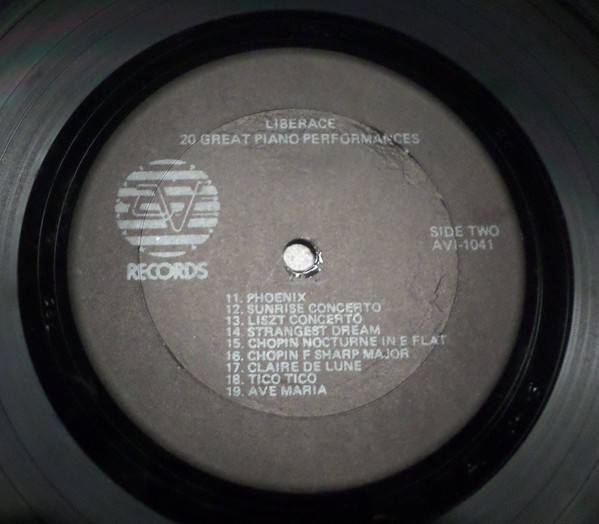 Liberace - 20 Great Piano Performances (LP, Comp) (Mint (M)) - Image 3