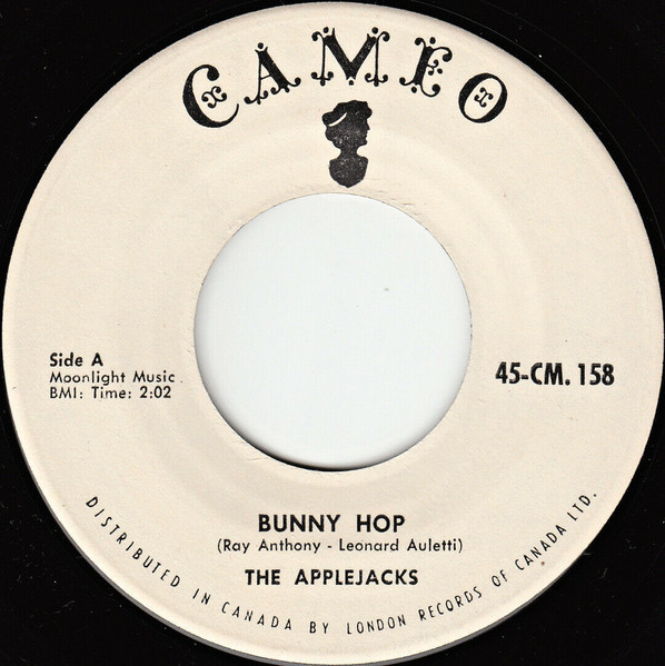 The Applejacks (2) - Bunny Hop / Night Train Stroll (7", Single) (Near Mint (NM or M-))