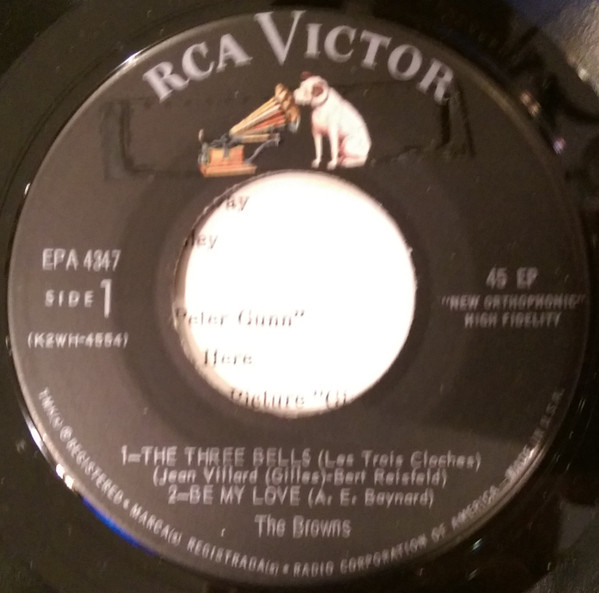 The Browns (3) - The Browns Sing The 3 Bells (The Jimmy Brown Song) (7", EP) (Near Mint (NM or M-)) - Image 4