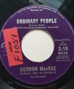 Alternative view of Gordon MacRae - Impossible / Ordinary People (7", Single) (Very Good Plus (VG+))
