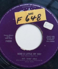 Alternative view of Nat King Cole - Non Dimenticar ("Don't Forget") / Bend A Little My Way (7", Single) (Very Good Plus (VG+))