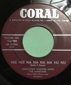 Jonathan Winters - Nee Nee Na Na Na Na Nu Nu / Take Me To Your Leader (7", Single) (Very Good Plus (VG+))