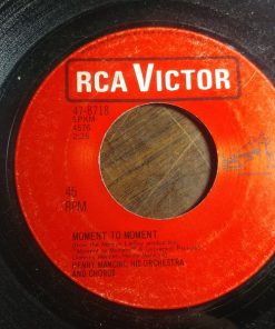 Henry Mancini And His Orchestra And The Henry Mancini Chorus - Moment To Moment / Soldier In The Rain (7", Single) (Very Good Plus (VG+))