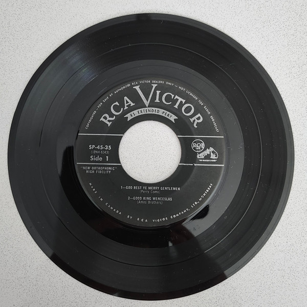 Various - Merry Christmas From Your RCA Victor Record Dealer (7", EP, Smplr) (Near Mint (NM or M-)) - Image 2