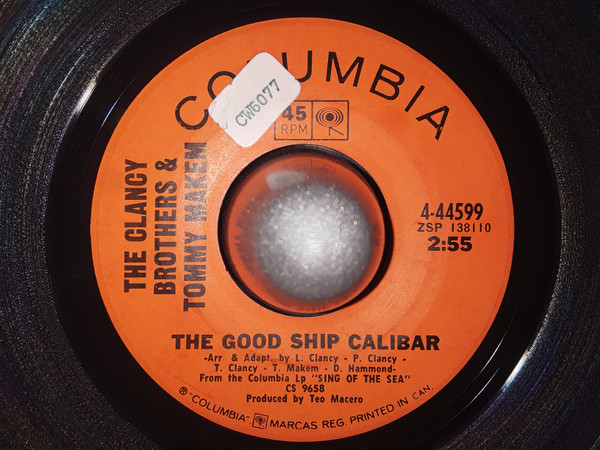 The Clancy Brothers & Tommy Makem - The Lowlands Low / The Good Ship Calibar (7") (Very Good (VG)) - Image 2