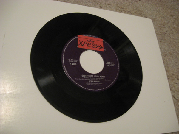Dean Martin - Only Trust Your Heart / Bamboozled (7", Single) (Very Good Plus (VG+))