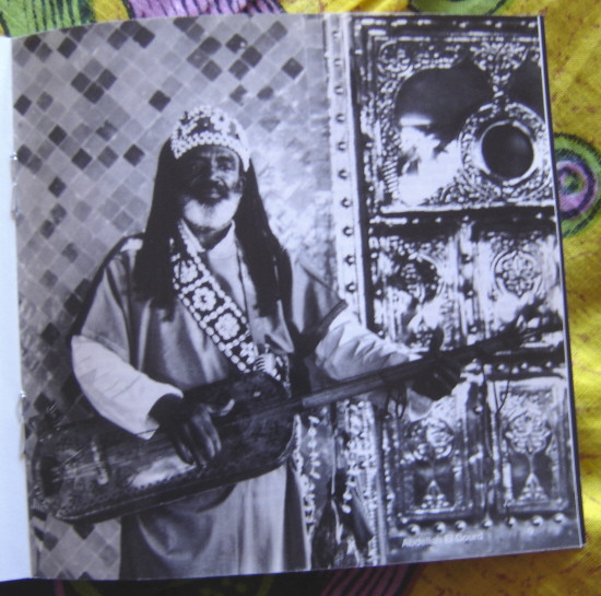 The Splendid Master Gnawa Musicians Of Morocco Featuring Randy Weston - The Splendid Master Gnawa Musicians Of Morocco (CD, Album) (Near Mint (NM or M-)) - Image 4