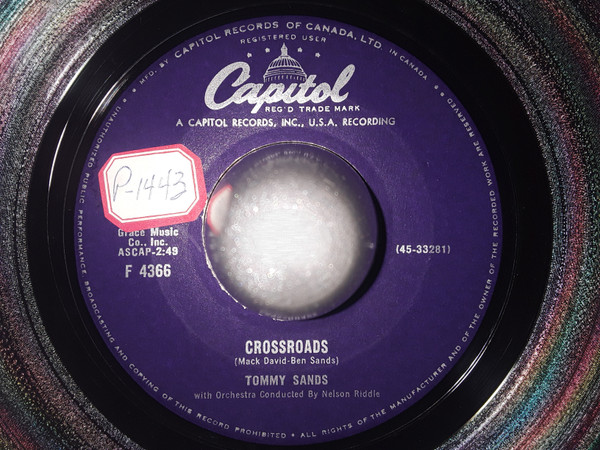 Tommy Sands - That's Love / Crossroads (7", Single) (Very Good (VG)) - Image 2