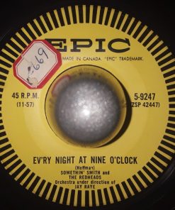 Alternative view of Somethin' Smith & The Redheads - I'm Gonna Wrap Up All My Heartaches / Ev'ry Night At Nine O'Clock (7", Single) (Very Good Plus (VG+))