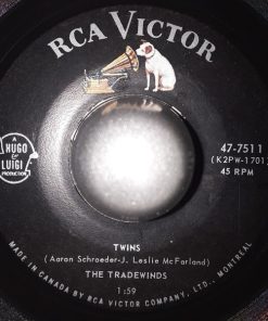 Alternative view of The Tradewinds (7) - Toni / Twins (7", Single) (Very Good Plus (VG+))