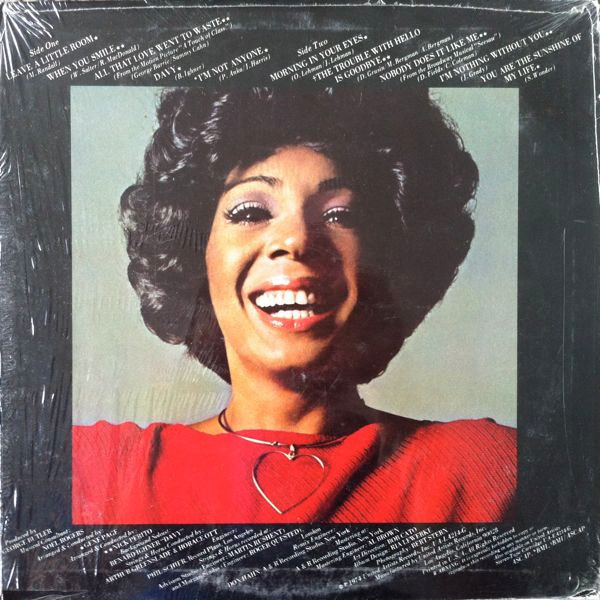 Shirley Bassey - Nobody Does It Like Me (LP, Album) (Mint (M)) - Image 2