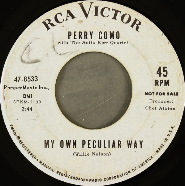 Perry Como With The Anita Kerr Quartet - Dream On Little Dreamer / My Own Peculiar Way (7", Promo) (Very Good Plus (VG+)) - Image 2