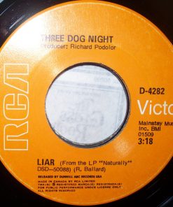 Three Dog Night - Liar (7") (Near Mint (NM or M-))