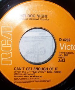 Alternative view of Three Dog Night - Liar (7") (Near Mint (NM or M-))