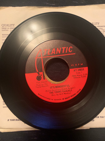 The Young Rascals - It's Wonderful / Of Course (7", Single) (Near Mint (NM or M-))