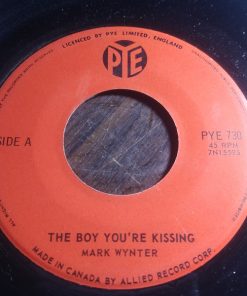 Mark Wynter - The Boy You're Kissin' (7", Single) (Very Good Plus (VG+))