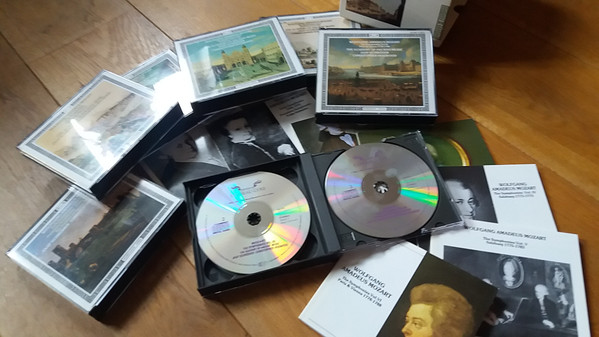 Wolfgang Amadeus Mozart - The Academy Of Ancient Music • Christopher Hogwood • Jaap Schröder - Wolfgang Amadeus Mozart (1756-1791) The Symphonies (19xCD, Comp + Box) (Near Mint (NM or M-)) - Image 4