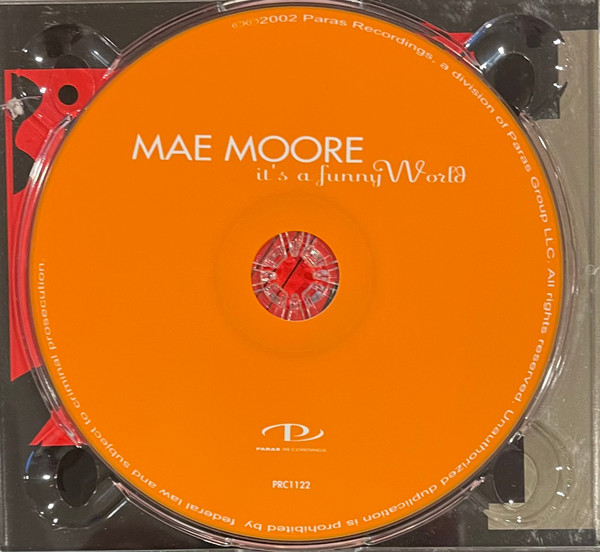 Mae Moore - It's A Funny World (CD, Album) (Near Mint (NM or M-)) - Image 4