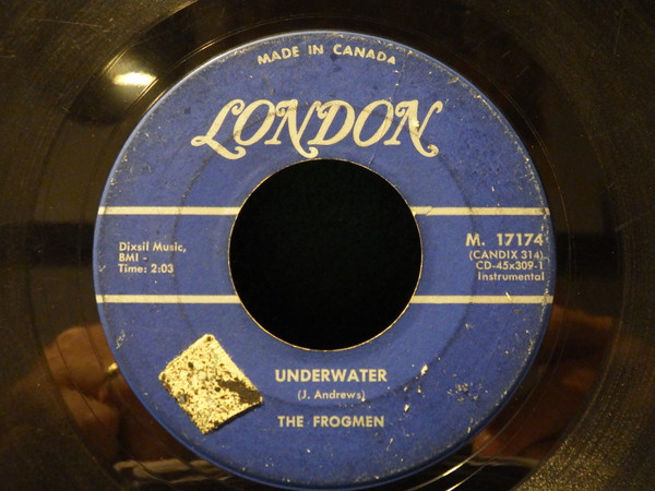 The Frogmen (2) - Underwater (7", Single) (Near Mint (NM or M-)) - Image 2