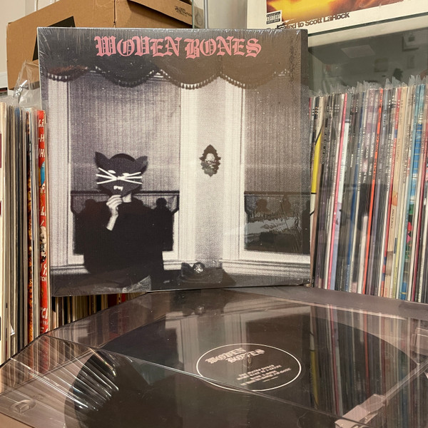 Woven Bones - The Minus Touch EP (12", EP, Bla) (Very Good Plus (VG+)) - Image 5