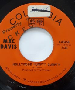 Alternative view of Mac Davis - I Believe In Music (7") (Very Good Plus (VG+))