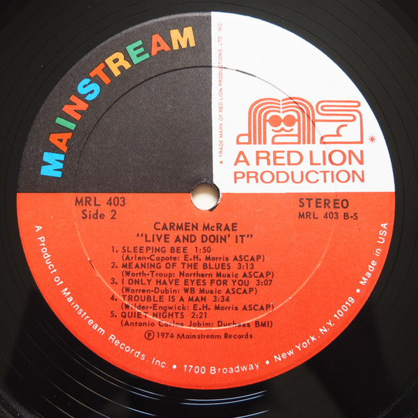 Carmen McRae - Live And Doin' It (LP, Album) (Near Mint (NM or M-)) - Image 3