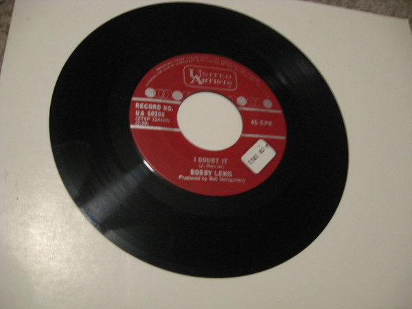 Bobby Lewis (6) - I Doubt It / Laughing Girl She Not Happy (7", Single) (Very Good Plus (VG+))