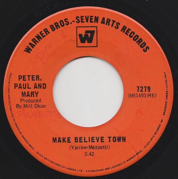 Peter, Paul & Mary - Day Is Done / Make Believe Town (7", Single) (Near Mint (NM or M-)) - Image 2