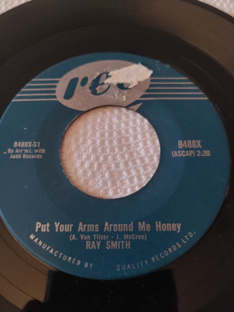 Ray Smith - Put Your Arms Around Me Honey (7", Single) (Near Mint (NM or M-))