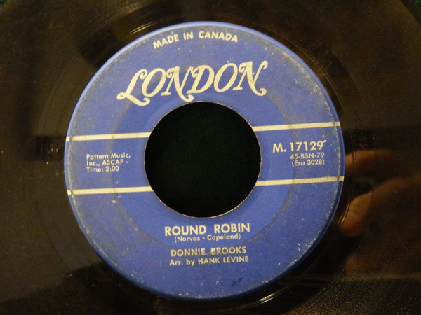 Donnie Brooks - Round Robin (7", Single) (Near Mint (NM or M-))