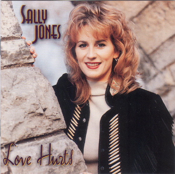 Sally Jones (2)-0
