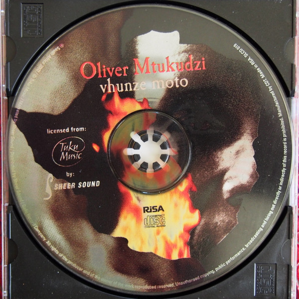 Oliver Mtukudzi-2