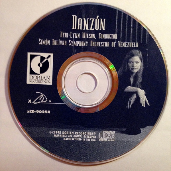 Keri-Lynn Wilson, Simón Bolívar Symphony Orchestra*-2