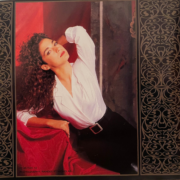 Gloria Estefan-1
