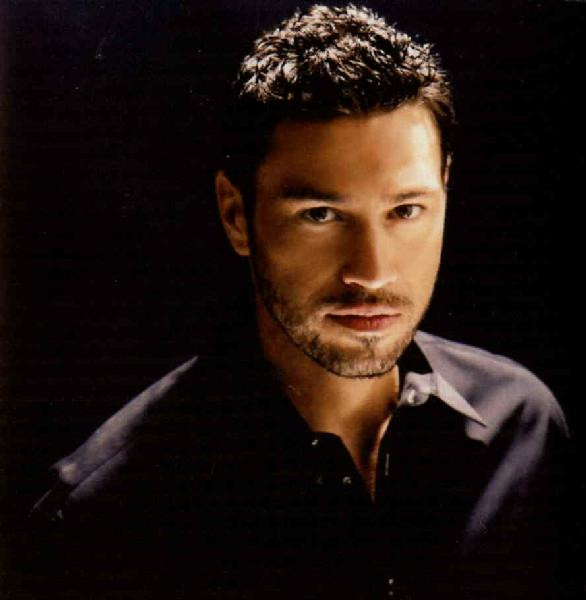 Mario Frangoulis-1