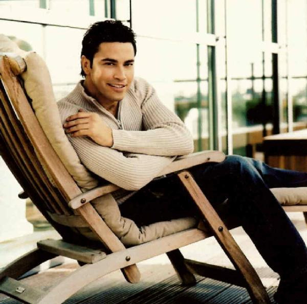 Mario Frangoulis-2