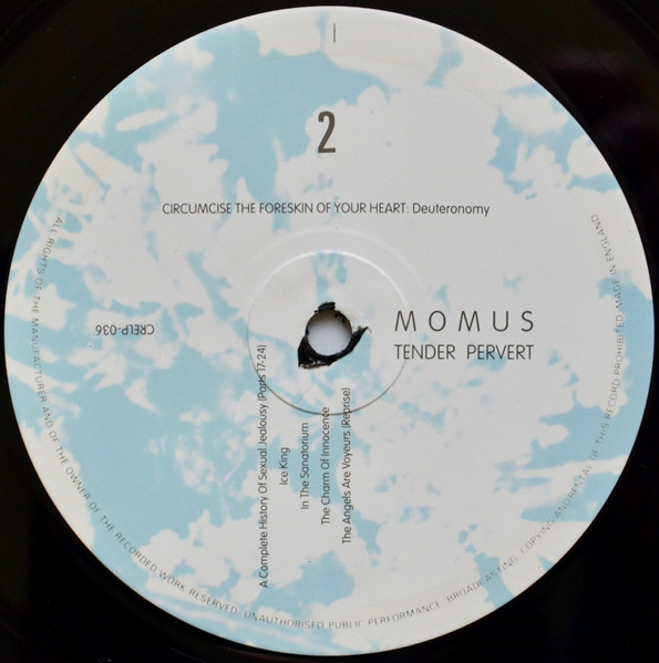 Momus-3