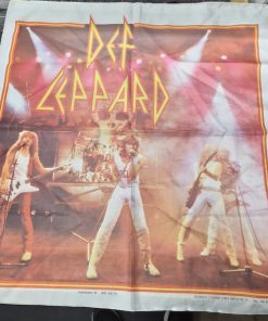 DEF LEPPARD - VINTAGE 1983 PYROMANIA CONCERT CLOTH TAPESTRY